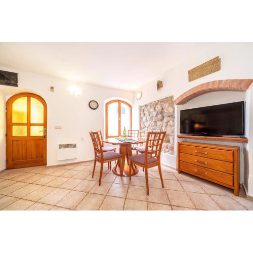 Mediterranean apartment Korina