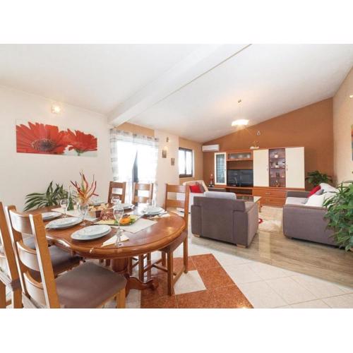 Mediterranean Stylish Villa with Pool in Kastel Stari - Six Bedroom Villa with Pool
