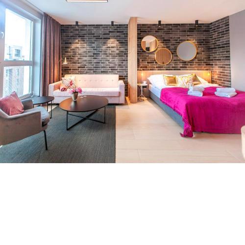 Megi & Greg Apartments