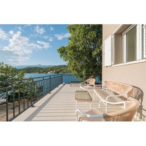 Mekenzi - new apartments by the sea
