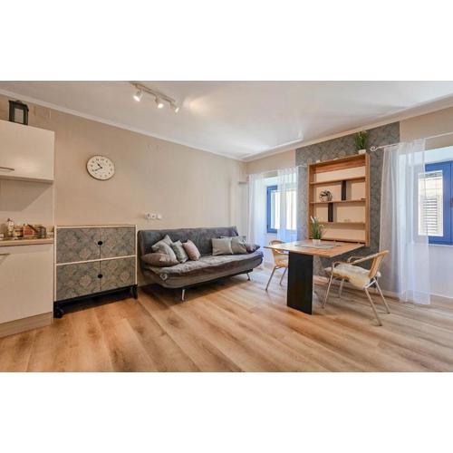 Melanie studio apartment