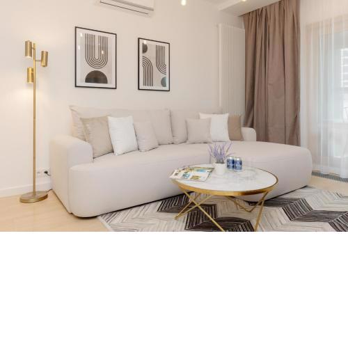 Mennica Residence Deluxe City Center by Renters Prestige