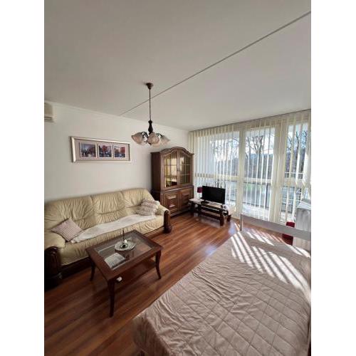 Meszlényi Apartman II