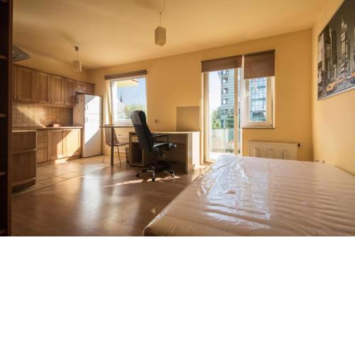 Metro Kabaty Apartment