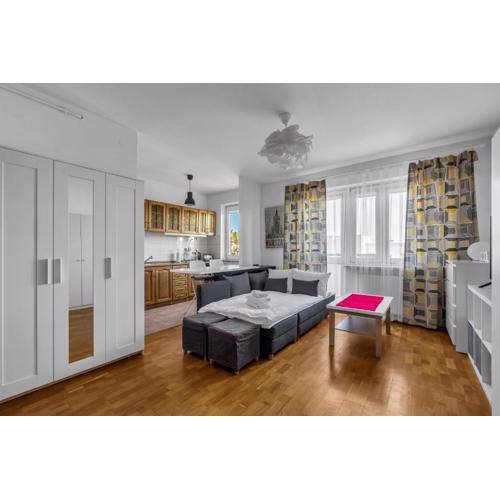Metro Kabaty Homely Studio
