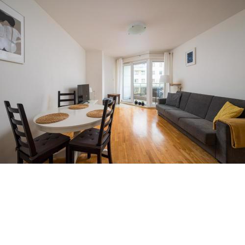 Metro Księcia Janusza Cosy Apartment