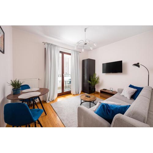 Metro Młociny Superior Apartment by BookingHost