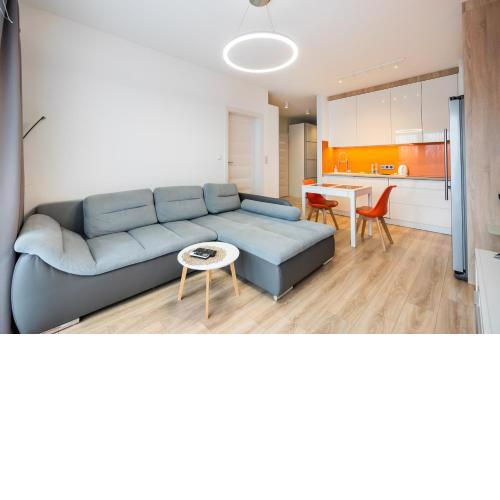 Metro Młynów Vibrant Apartment