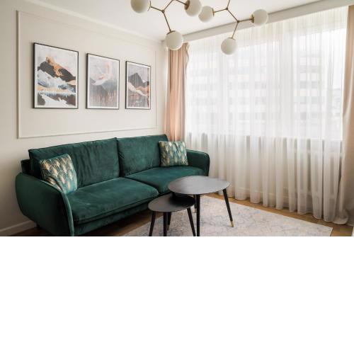 Metro Wierzbno Deluxe Apartment