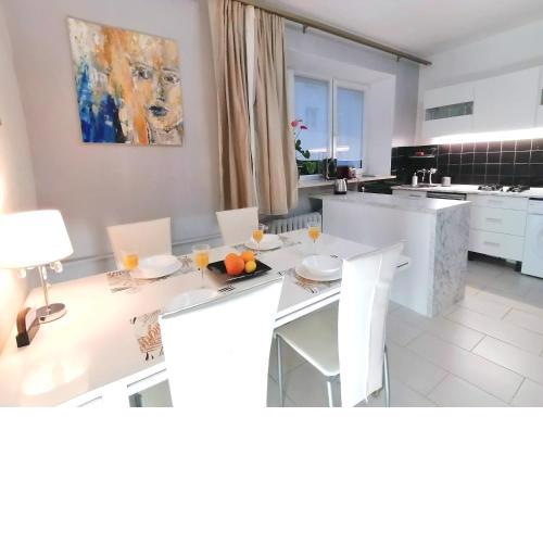 Metro Wilson Apartment
