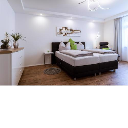 MH Living - 11 - Modern Living Dream in Center
