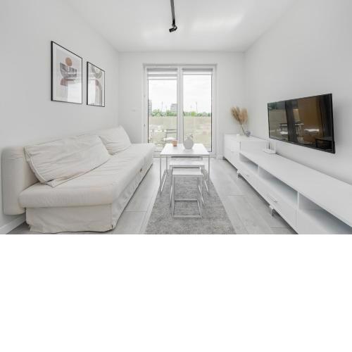 Miedziana Bright Apartment with Balcony and Parking Wroclaw by Noclegi Renters