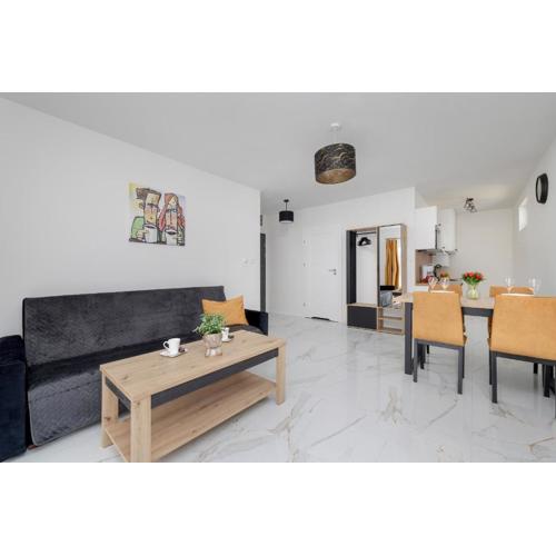 Międzywodzie Beautiful Apartment with Garden & Parking by Noclegi Renters