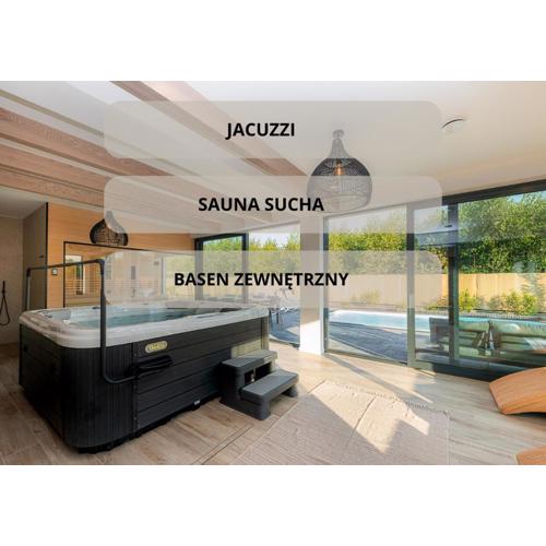 Mielnovo - dom z basenem, sauną i jacuzzi