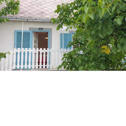 MilKáli - Fairytale house in Balatonhenye
