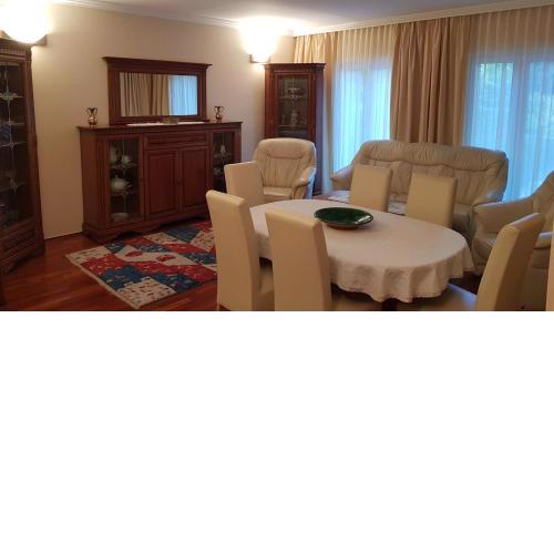 Mimi Apartman