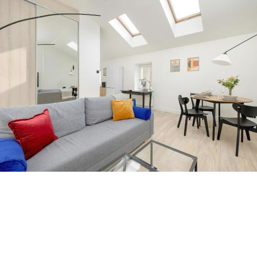 Minimalist Bright Apartment Kopernika near Old Town in Poznań by Noclegi Renters