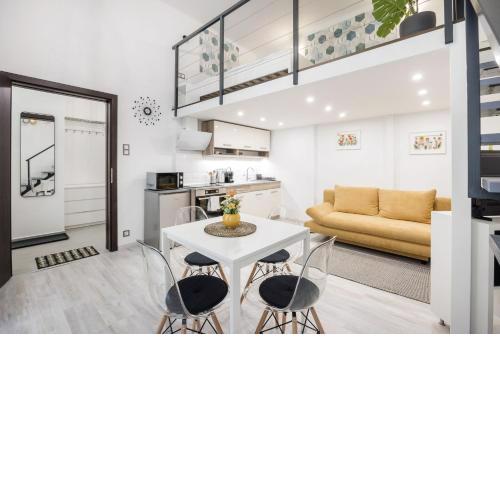 Mirror Apartments