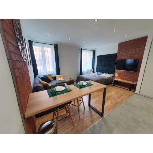 Mirror Apartments
