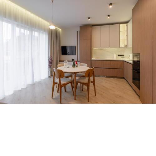 MM GROUP APARTMENT GOLD