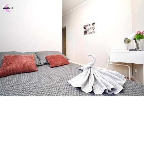 MMRent Monroe Room