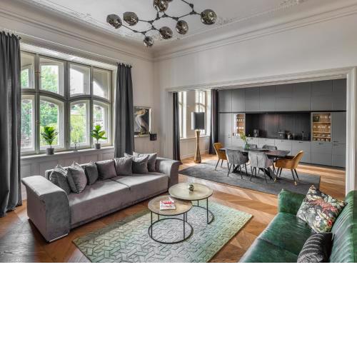 MN6 Luxury Suites by Adrez