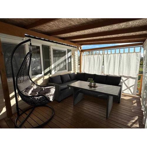 Mobile Home Olive Tree With Private Hot Tub