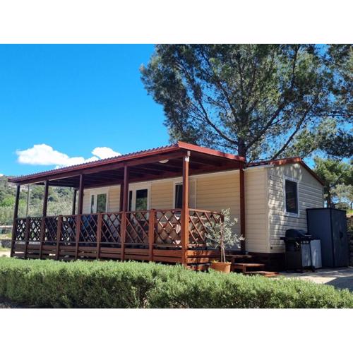 Mobile home \