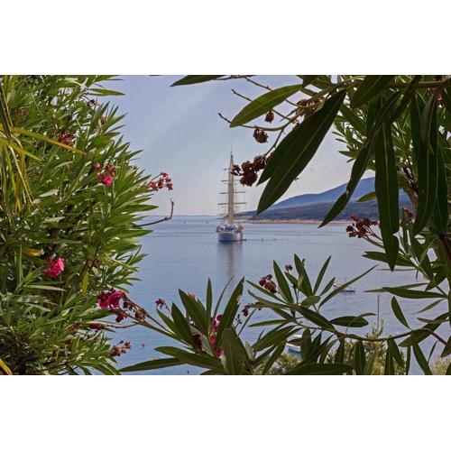 Modern 2 BDR & 2 Bathroom app with sea view, 077