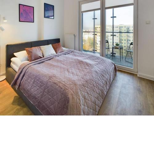 Modern, Air-conditioned Studio in the Centre of Warsaw by Noclegi Renters