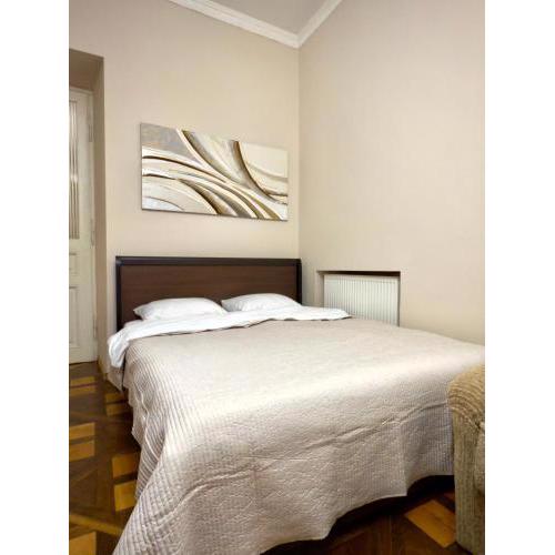 Modern and Classic apart. Central location