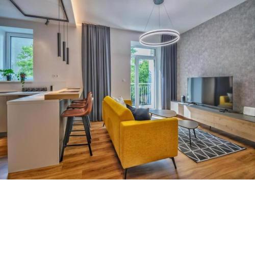 Modern Apartman near Train Station with Balcony #7