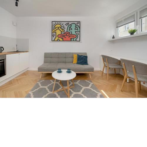 Modern Apartment close to the Market Square Wrocław by Noclegi Renters