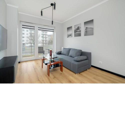 Modern Apartment Desk & Bedroom by Noclegi Renters