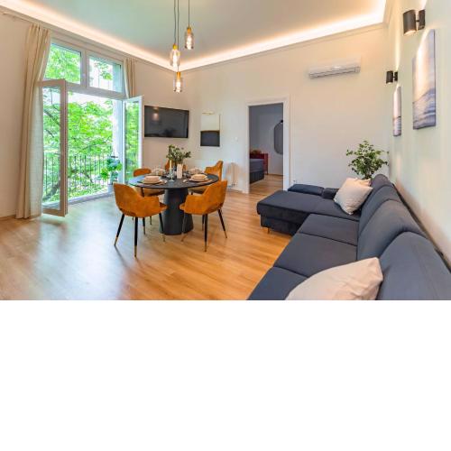 Modern Apartment French Balkony