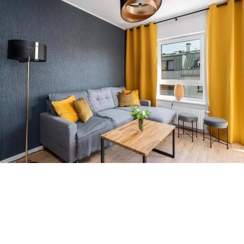 Modern Apartment Górczyńska & Parking & Balcony by Renters Prestige