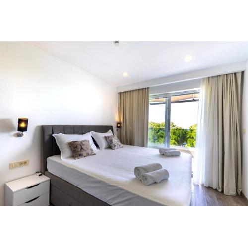Modern apartment in Makarska with sea view