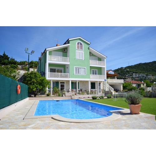 Modern apartment in Peračko Blato with sea view and pool