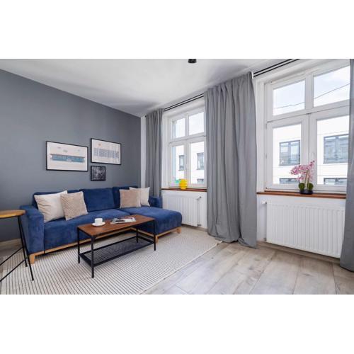 Modern Apartment in the Center of Katowice Next to Spodek by Noclegi Renters