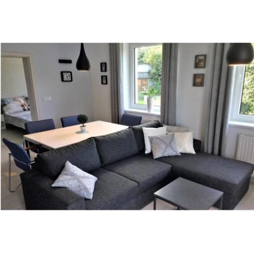 Modern apartment near the park, ZOO, 2BD Kitchen Balcony Parking