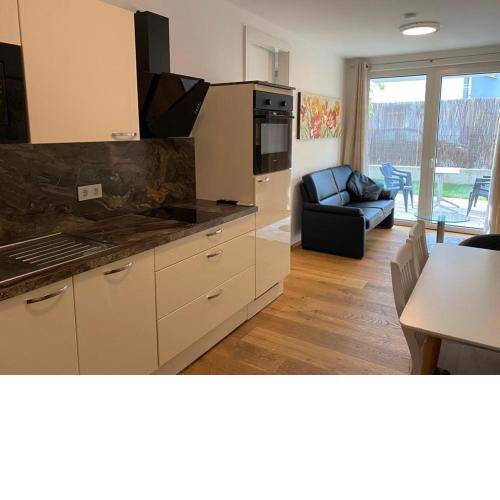 Modern apartment with garden near city center