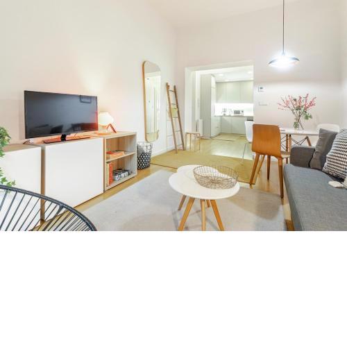 Modern apartment with garden