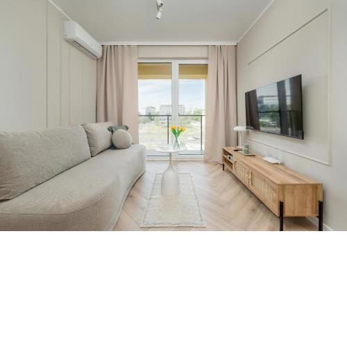 Modern Apartment with Parking and Air-Conditioning in Wrocław by Noclegi Renters