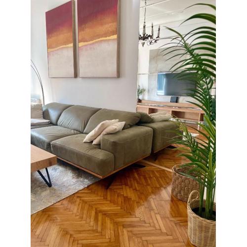 Modern Charm in Downtown