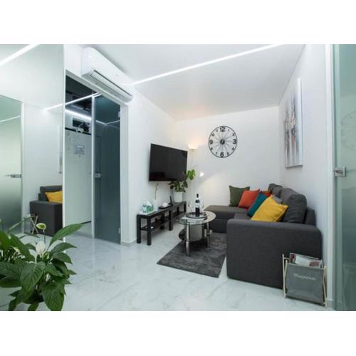 Modern & Luxury APT Zagreb Airport W/ free WiFi