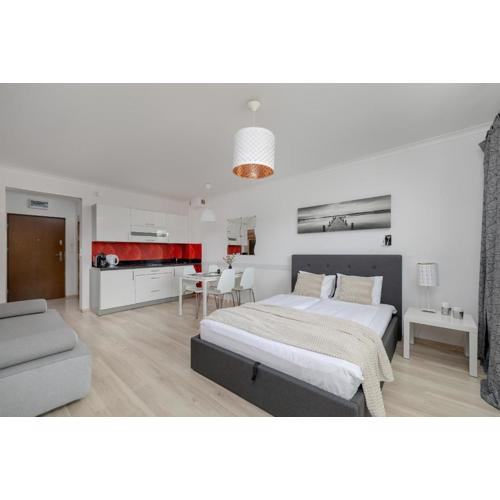 Modern Studio with Balcony 650 m from the Beach by Rent like home