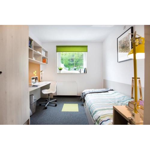 Modern Studios in Wrocław with Desk for Remote Work and Access to the Gym by Noclegi Renters