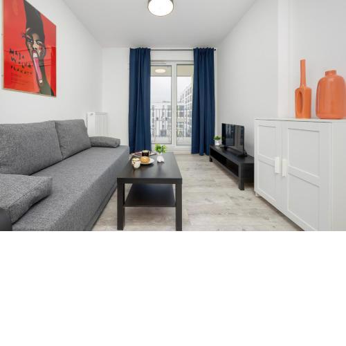 Modern Targowek Apartment by Noclegi Renters