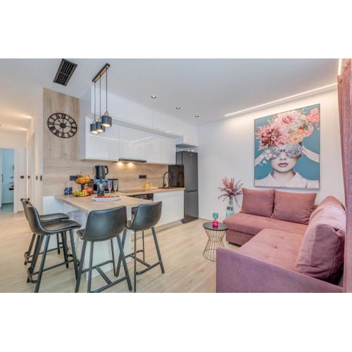 Modern two-bedroom apartment Iva Stobrec