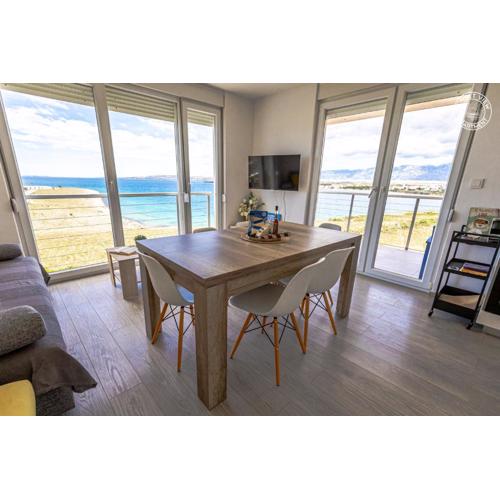 Modern two bedroom apartment with amazing sea view and pool